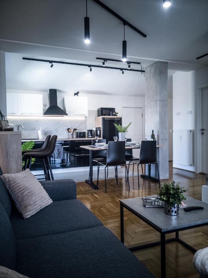 Raw Industrial City Apartment Subotica Exterior photo